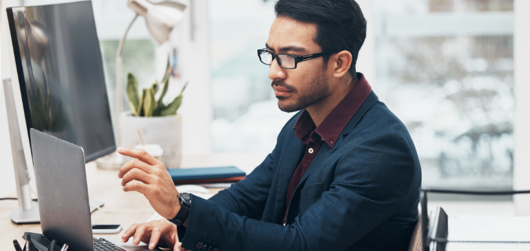 The Build-vs-Buy Spreadsheet: Outsourcing Managed Freight vs. Hiring